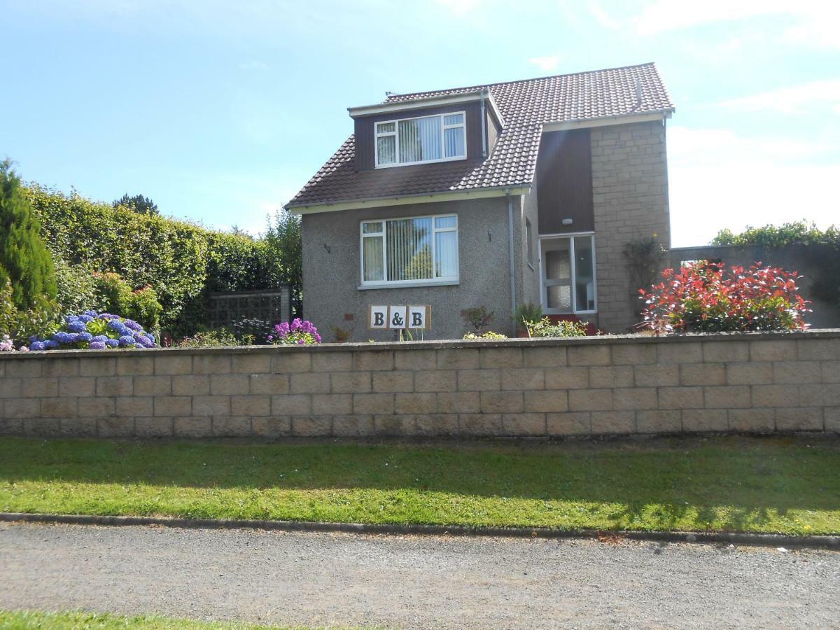 Rose Villa Bed And Breakfast Forfar Exteriér fotografie