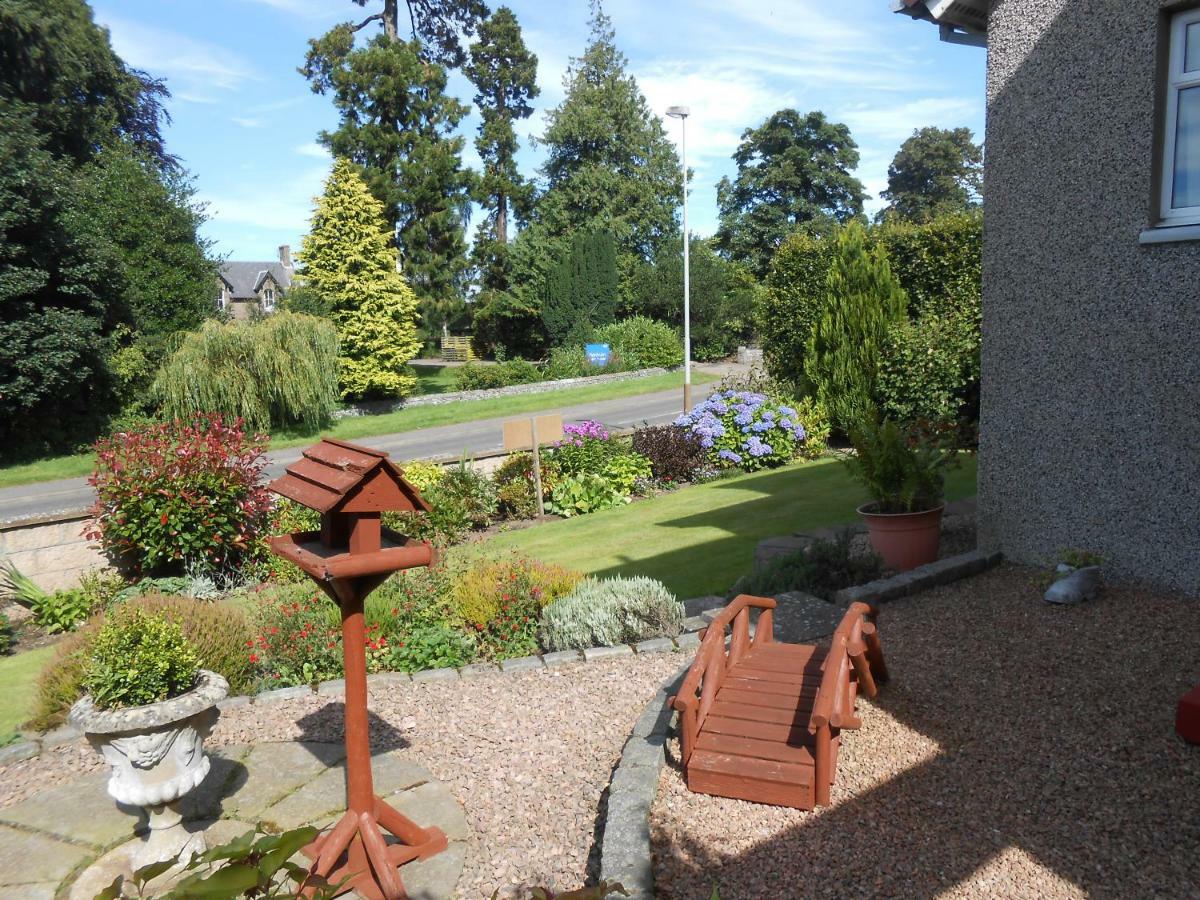 Rose Villa Bed And Breakfast Forfar Exteriér fotografie